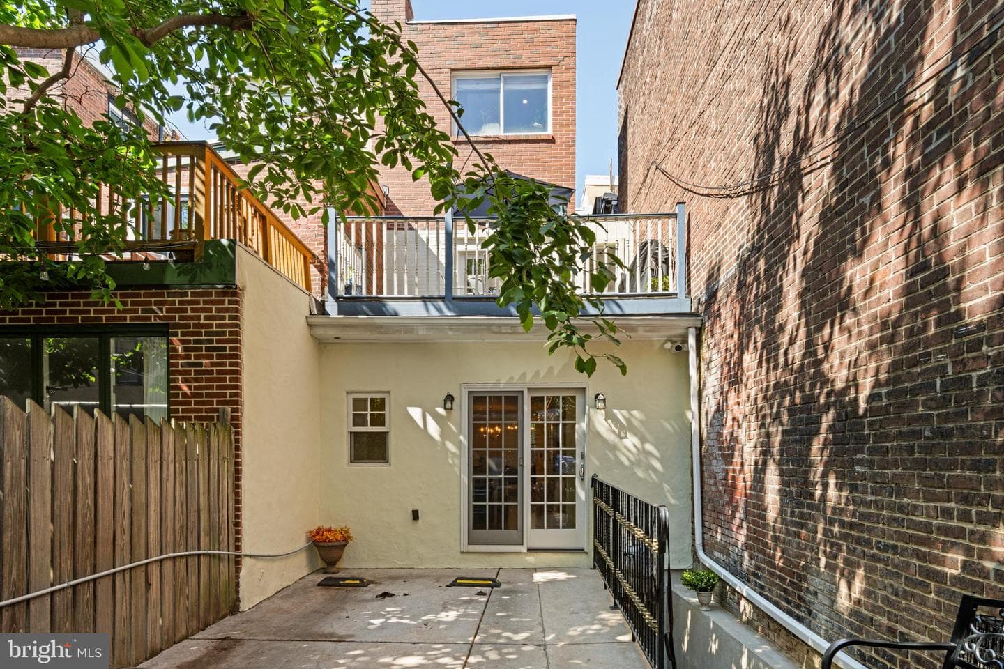 2226 Locust Street photo 17