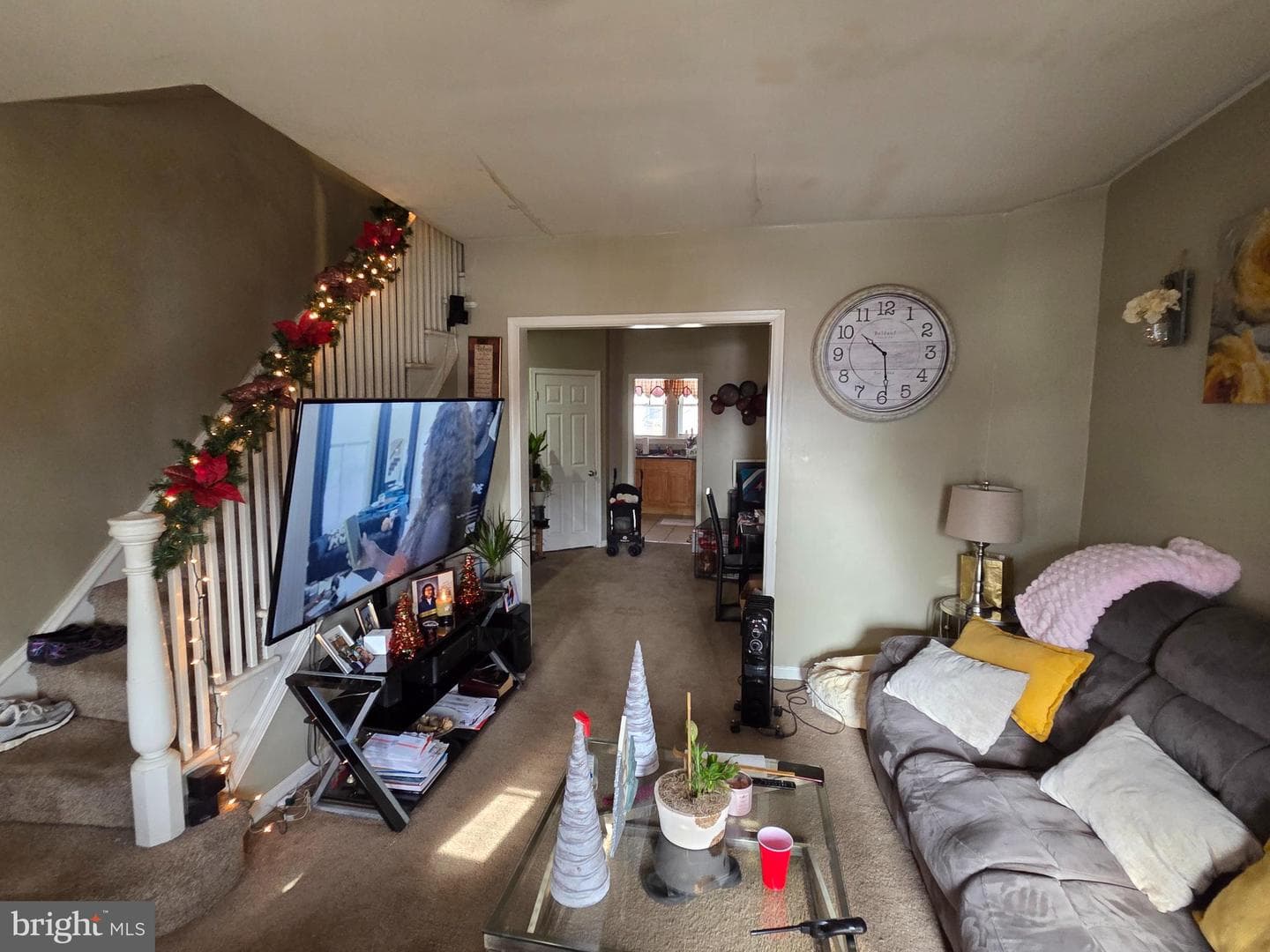 6042 Tackawanna Street photo 4