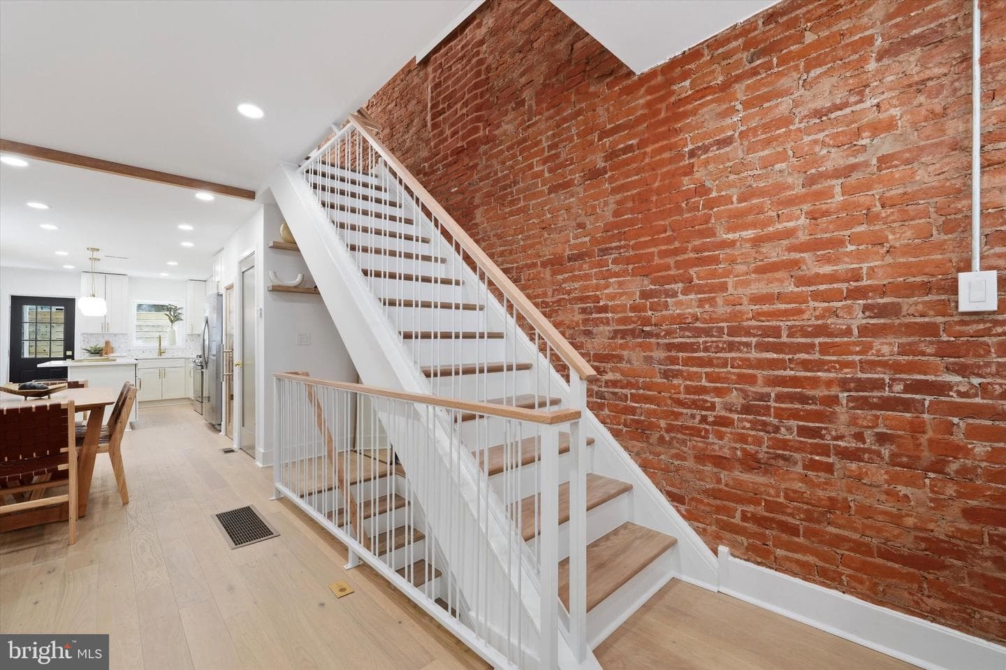 726 Morris Street photo 10