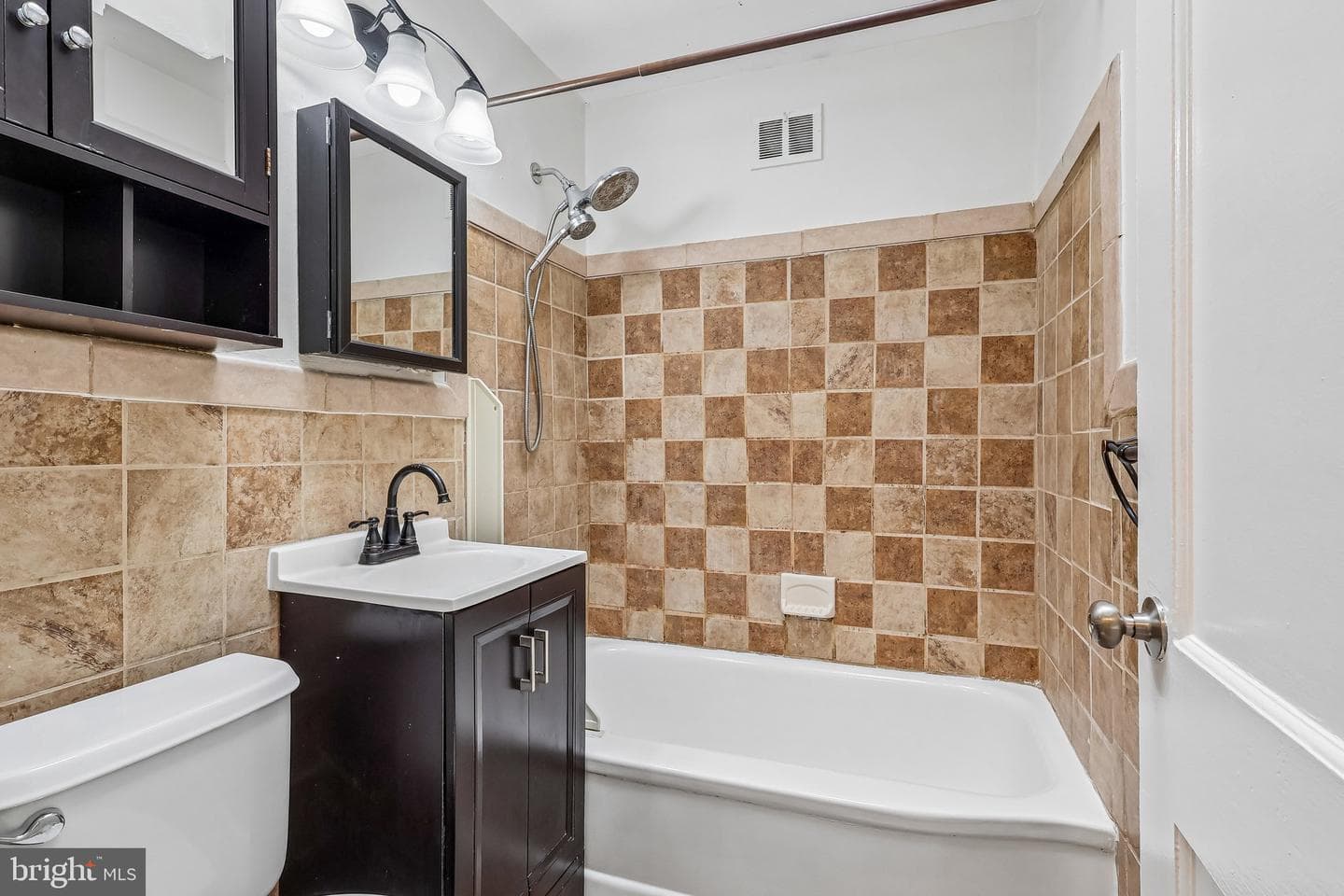 5836 Newtown Avenue photo 19