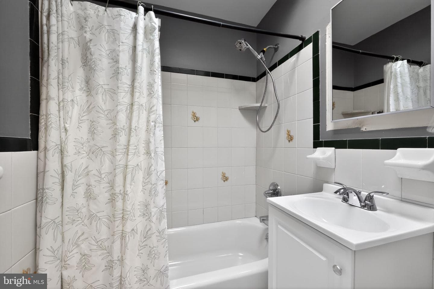 3102 Wellington Street photo 21