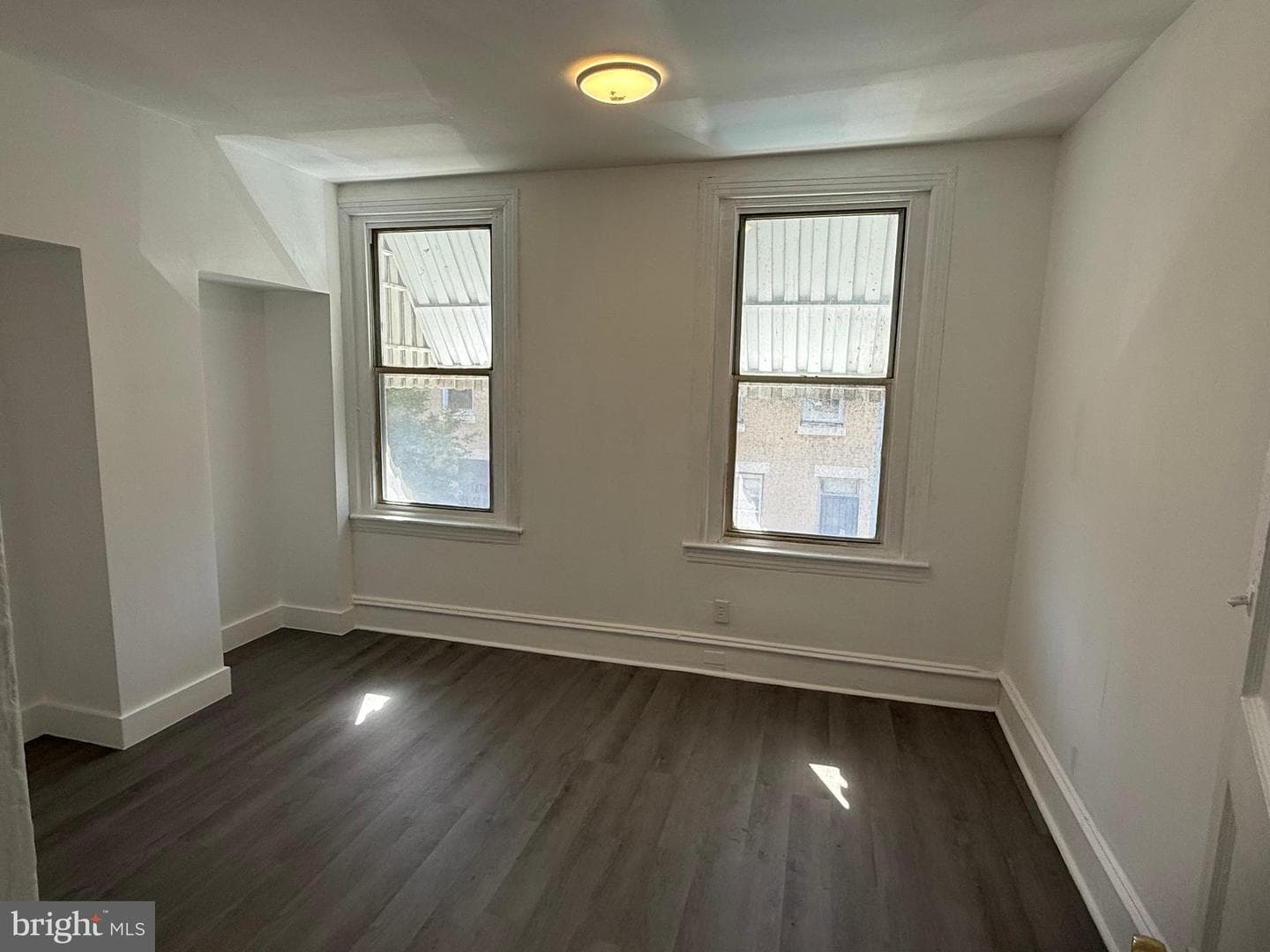 2831 N Garnet Street photo 11
