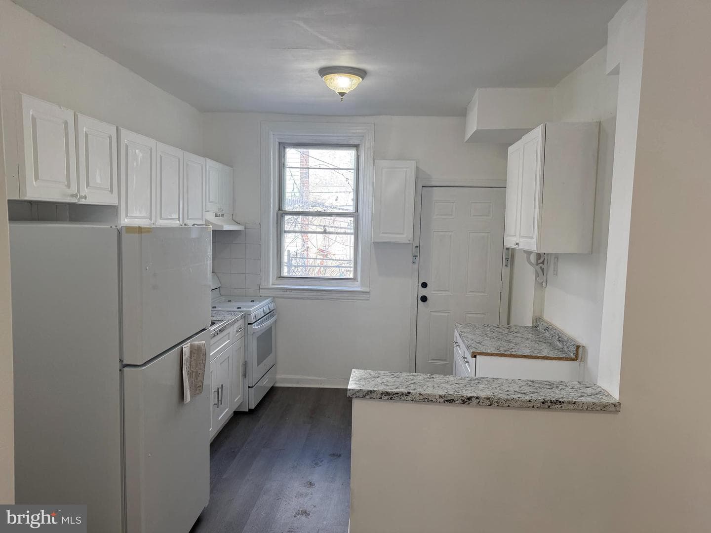 2831 N Garnet Street photo 7