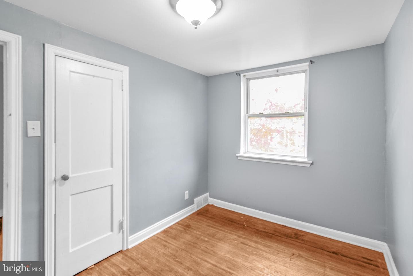 626 E Raymond Street photo 18