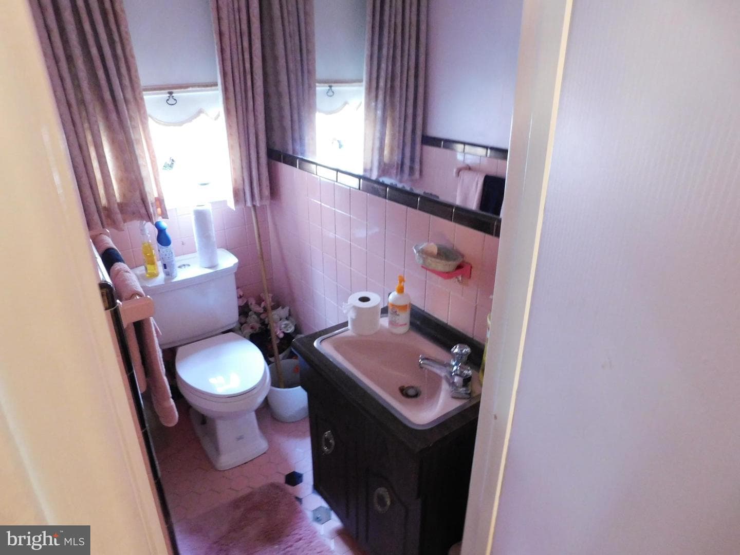 8020 Thouron Avenue photo 9