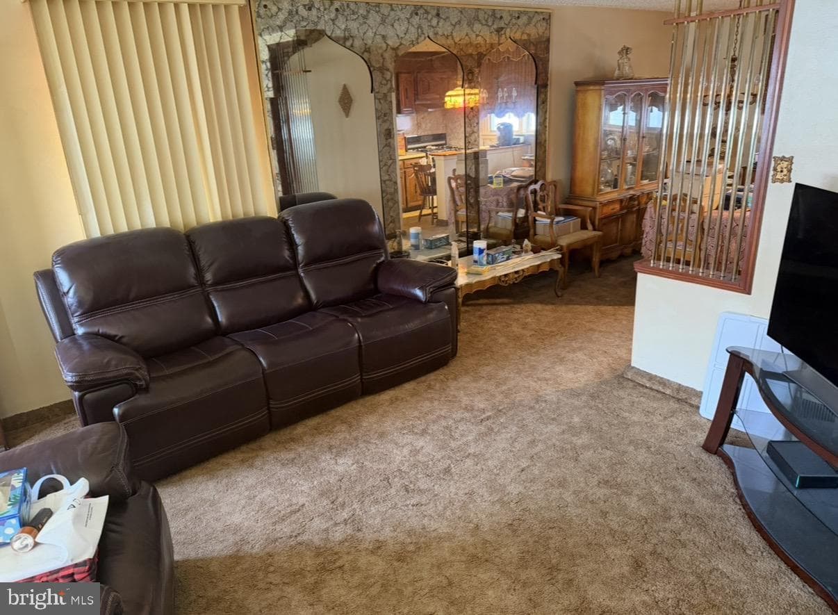 2728 Stevens Street photo 3