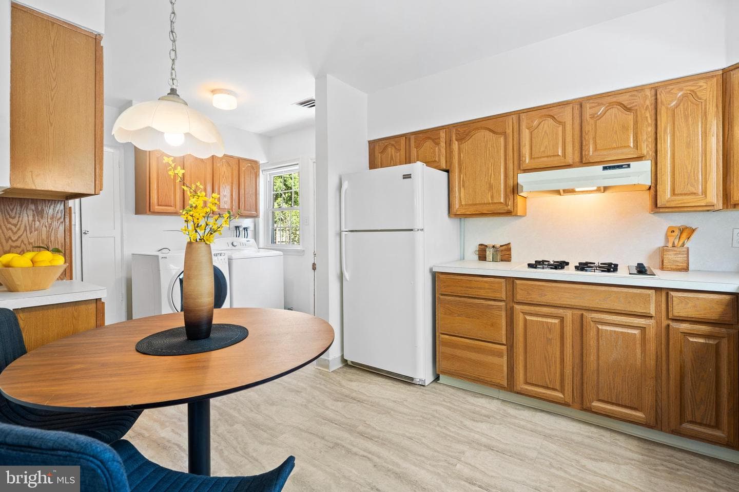 3226 W Penn Street photo 13
