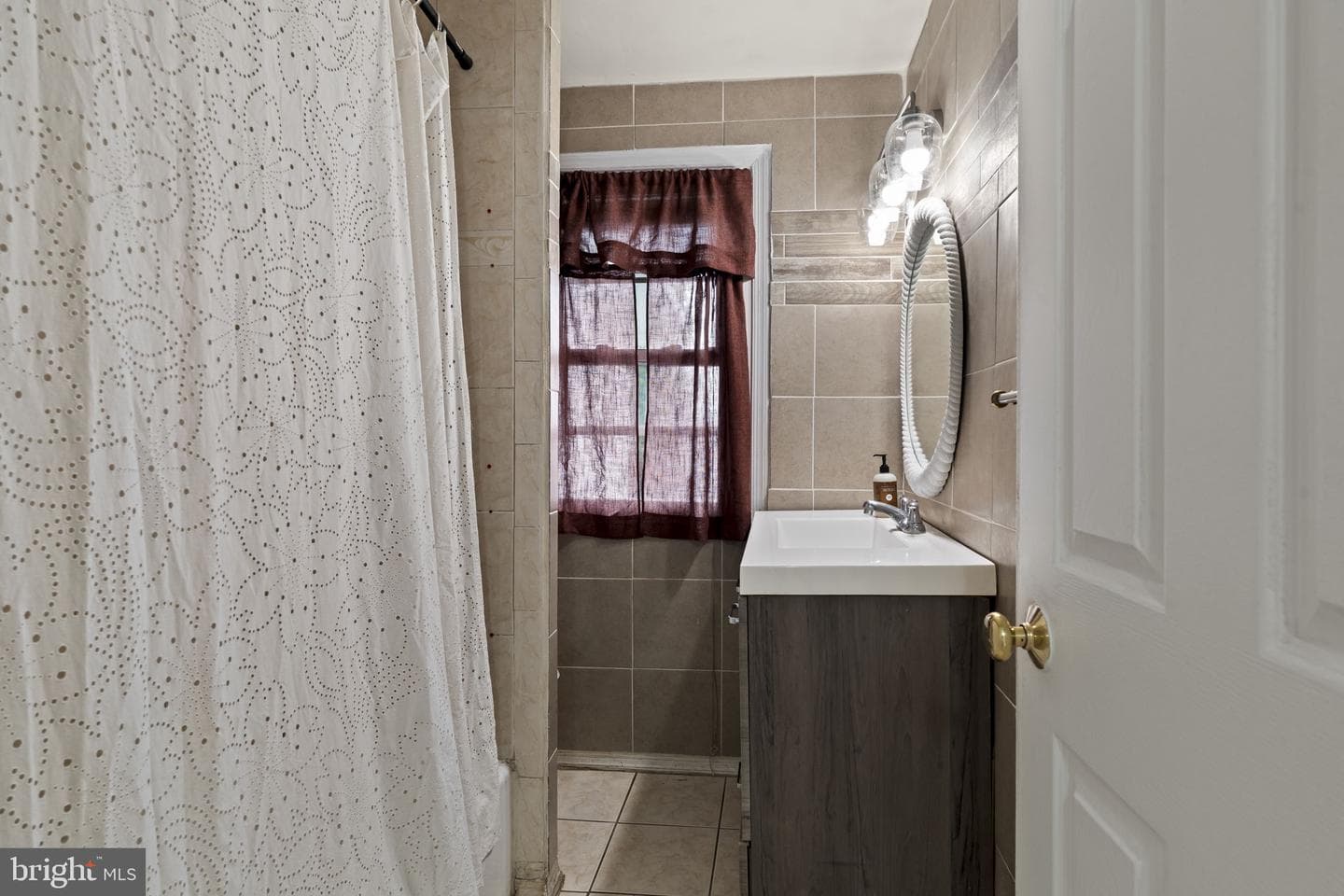 7339 Dorcas Street photo 11