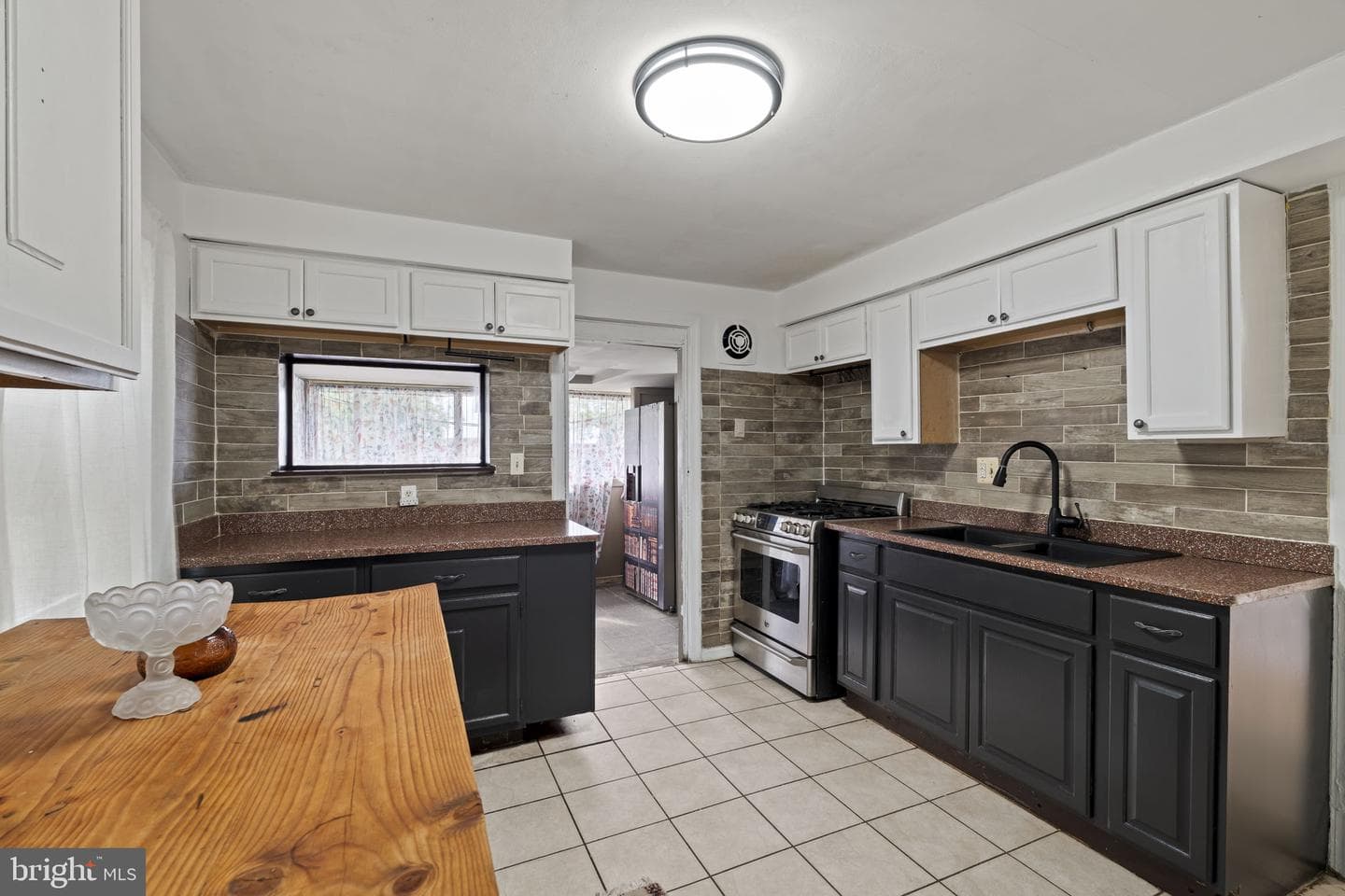 7339 Dorcas Street photo 12