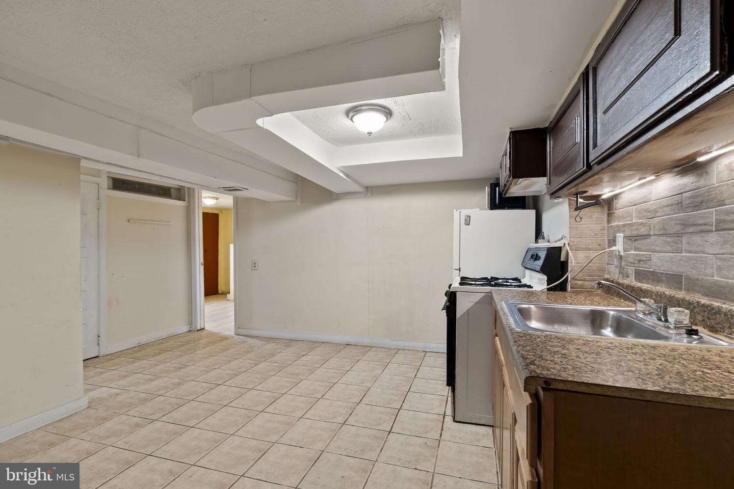 7339 Dorcas Street photo 19