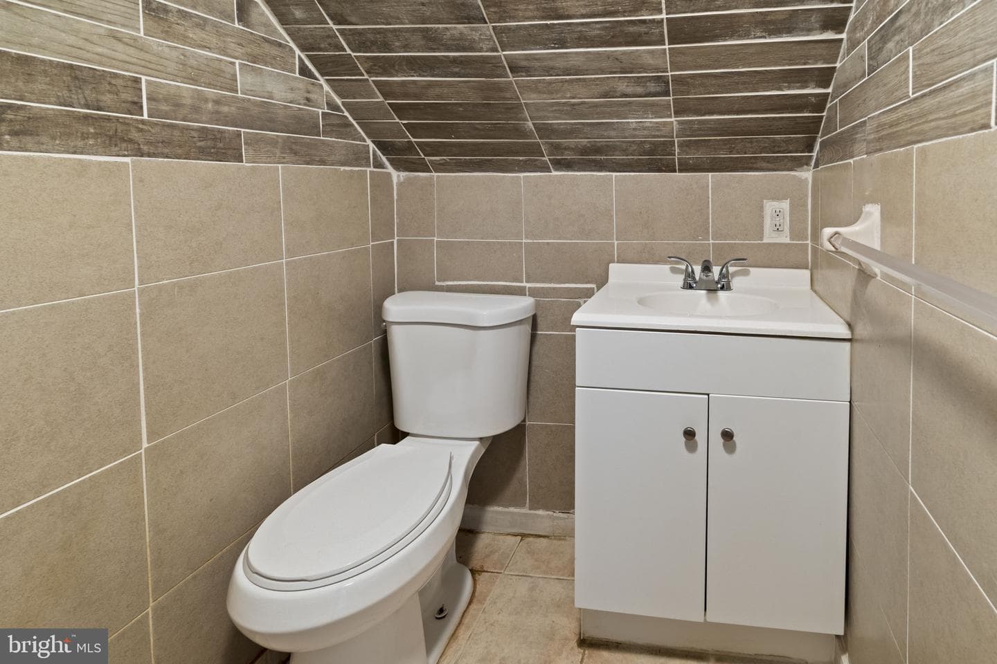 7339 Dorcas Street photo 6