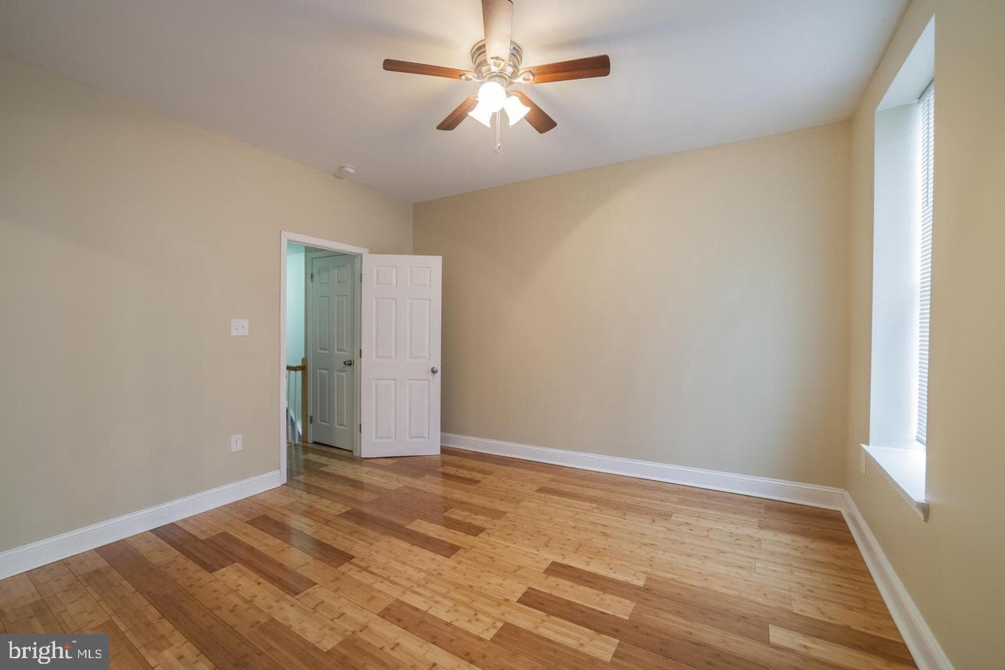 2921 Rosehill Street photo 20