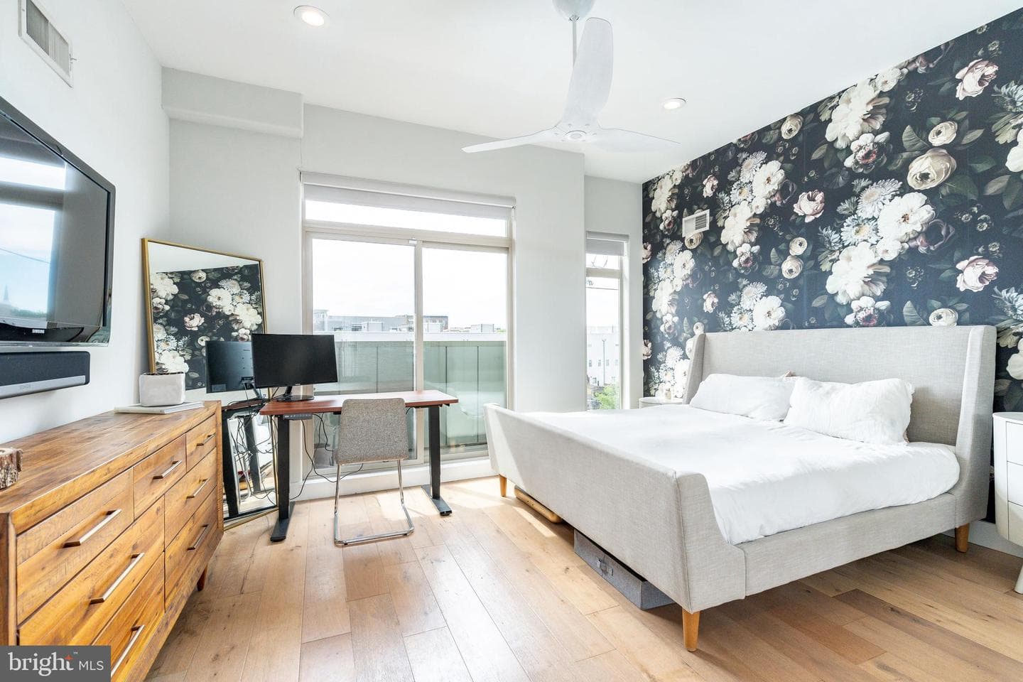 1511 N Howard Street photo 24