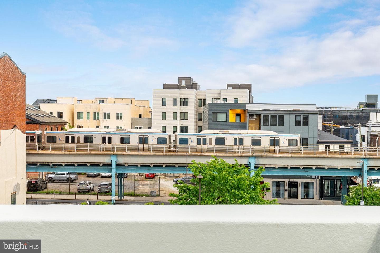 1511 N Howard Street photo 32