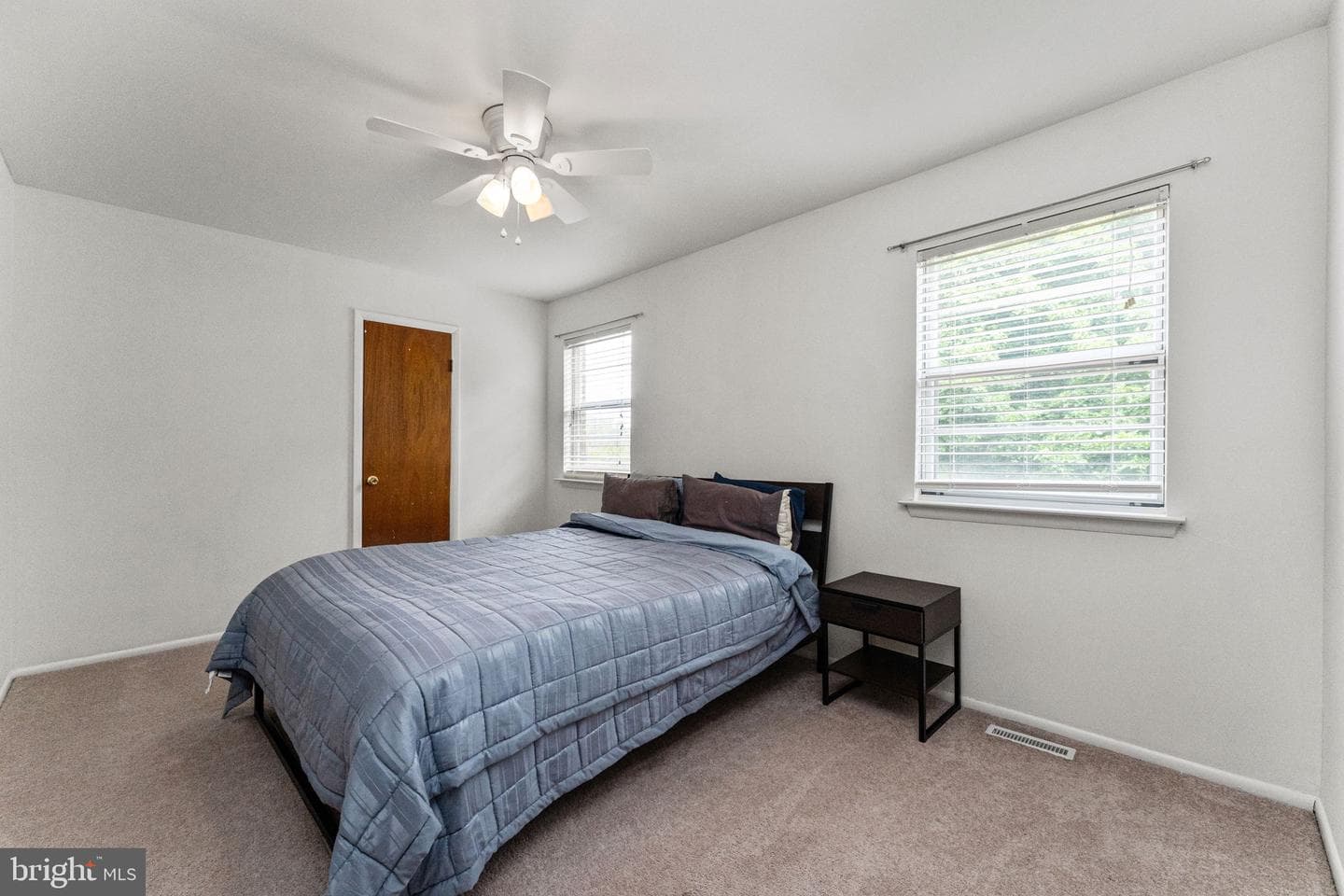 335 Leroy Street photo 19