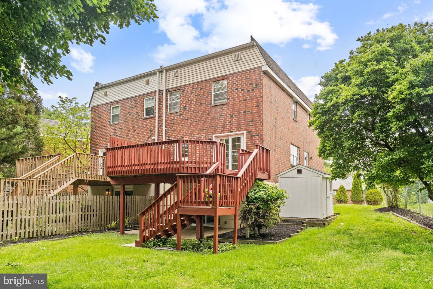 335 Leroy Street photo 35