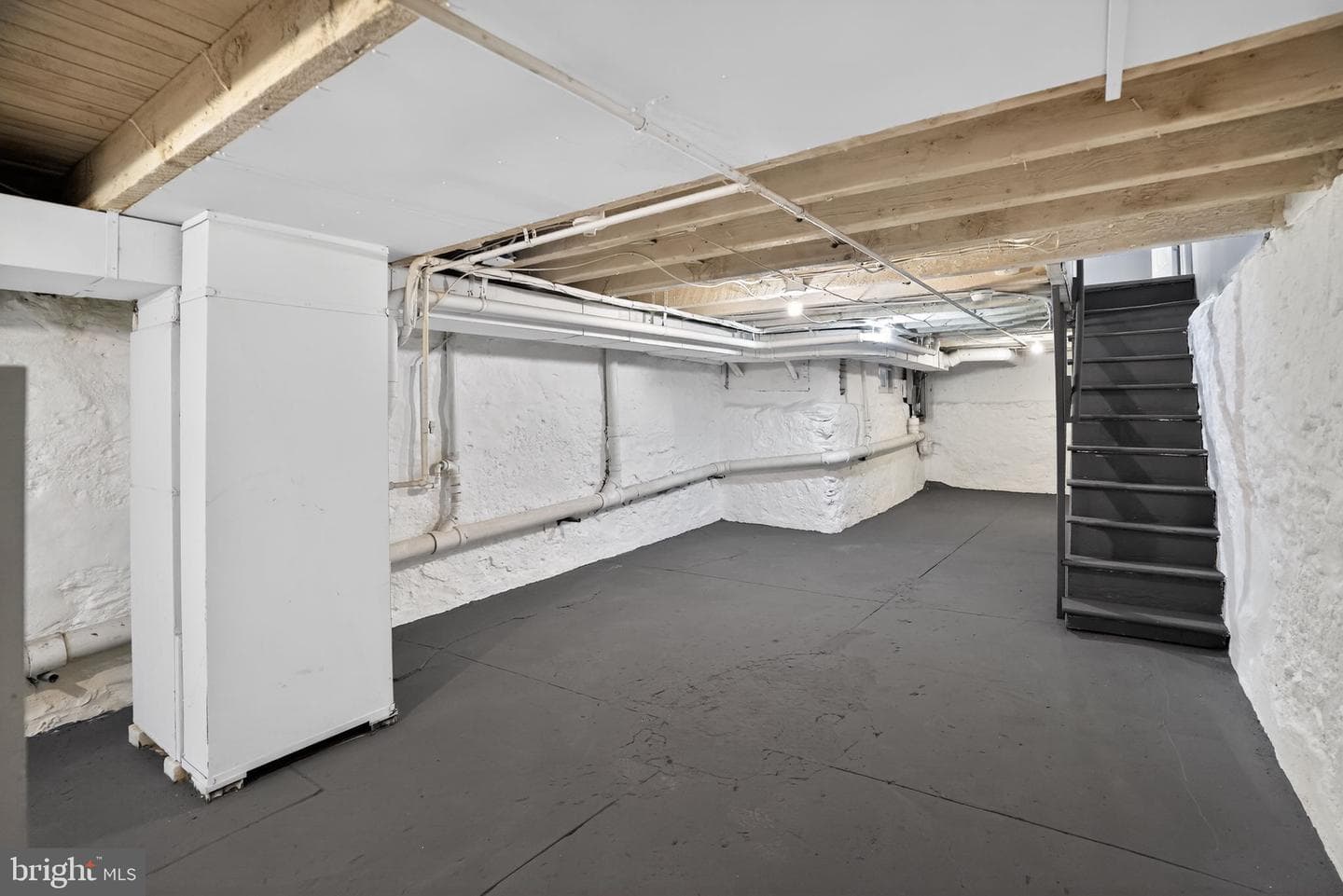 1346 N Dover Street photo 30