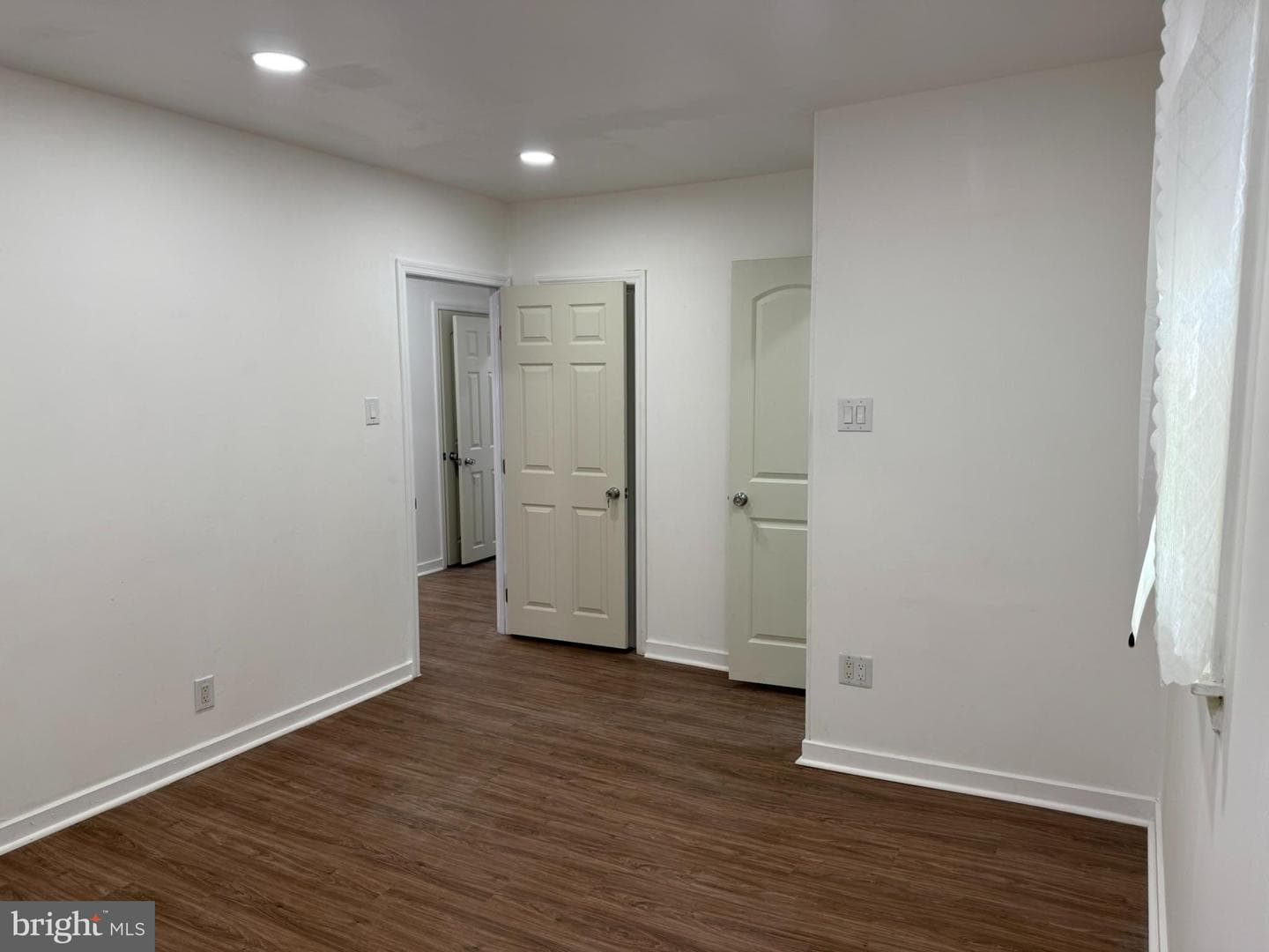 2201 Lott Street photo 9