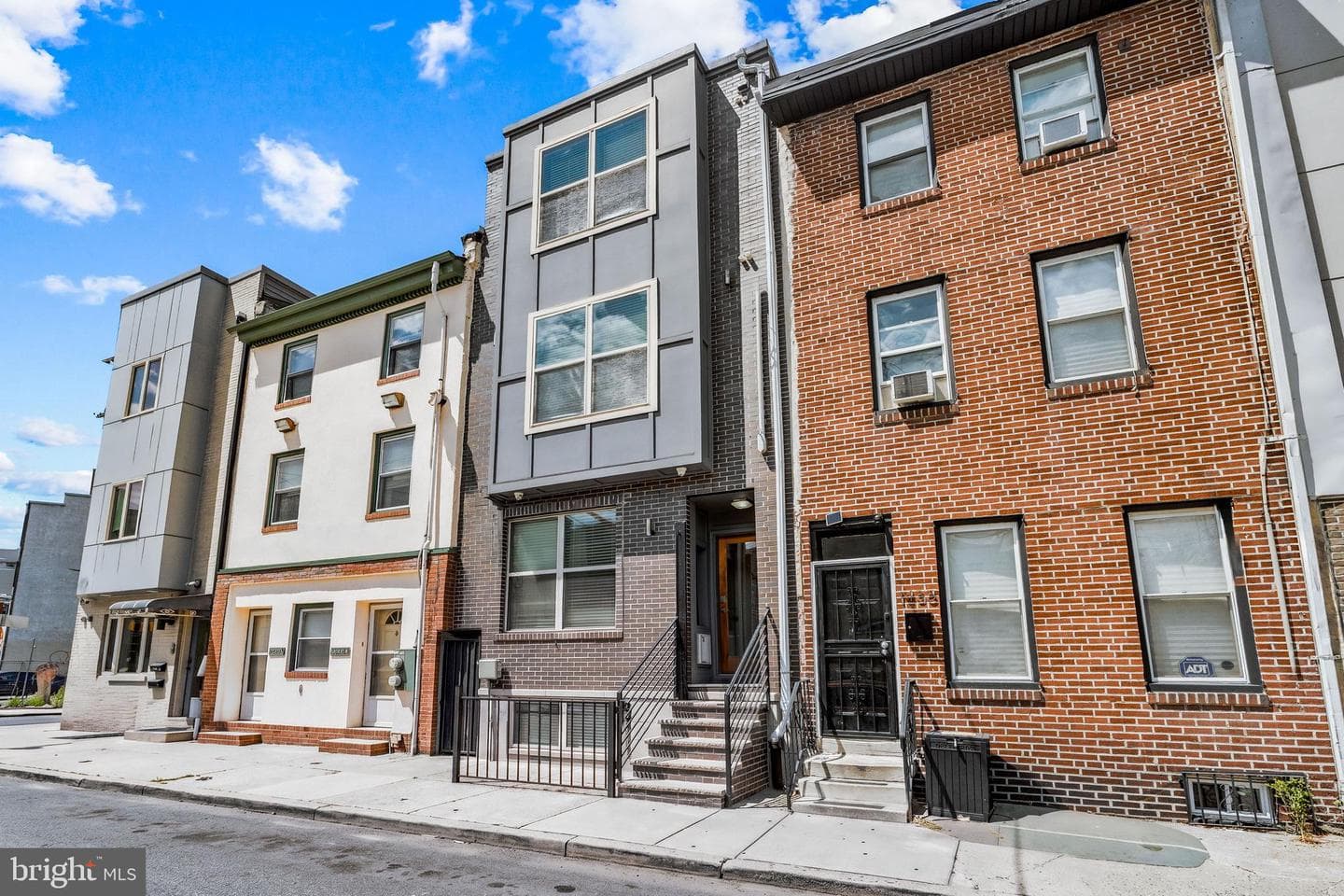 1437 Brown Street #2 photo 4