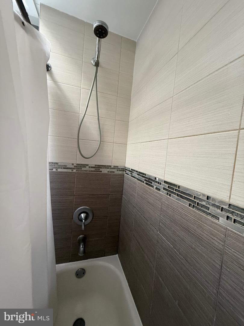 5954 Agusta Street photo 30