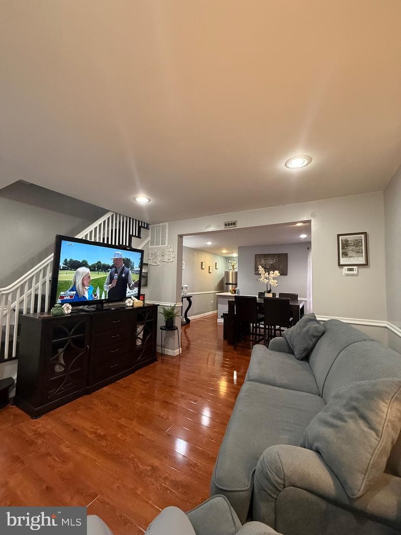 5954 Agusta Street photo 7