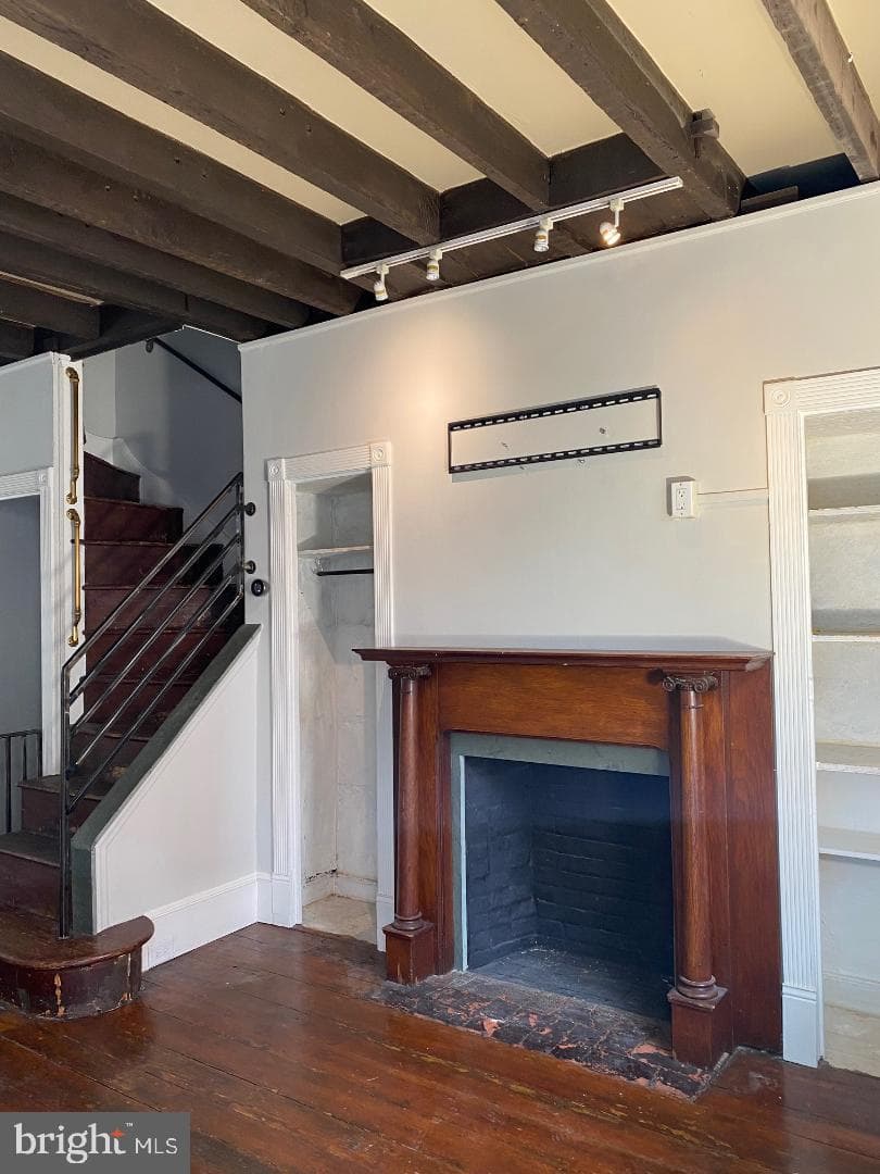116 Titan Street photo 4