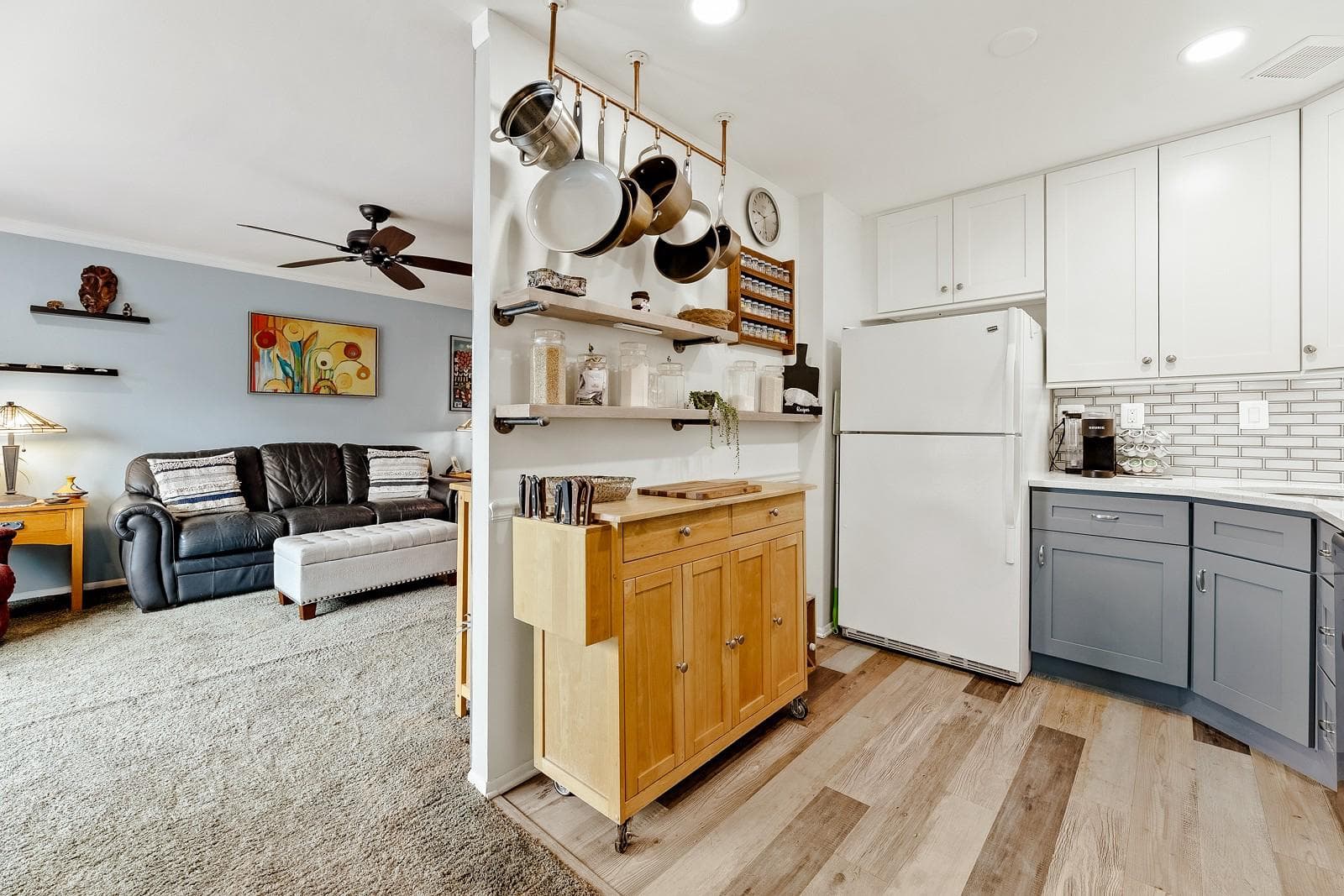 9504 James Street #a photo 12