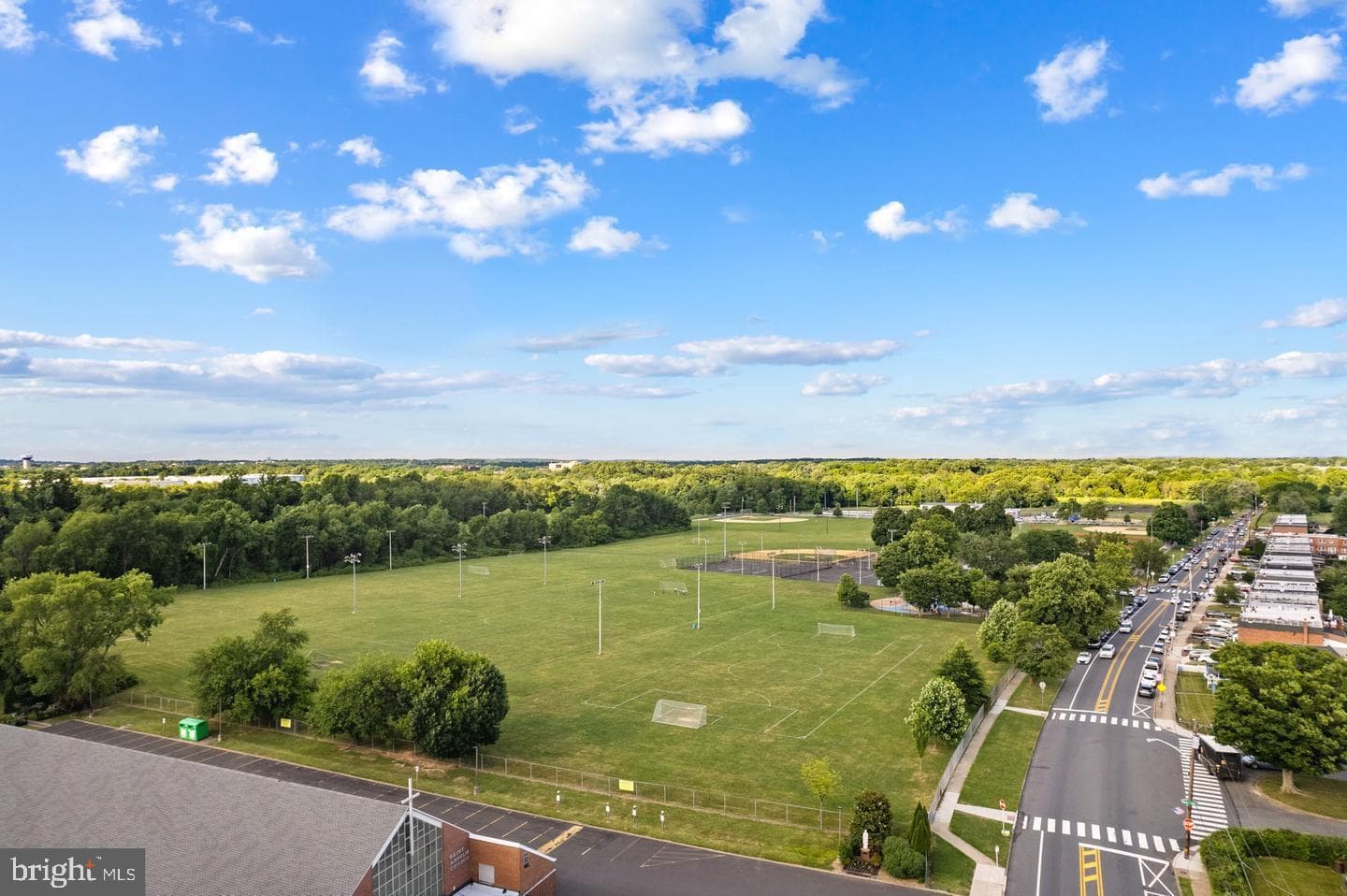 12407 Wyndom Road photo 32
