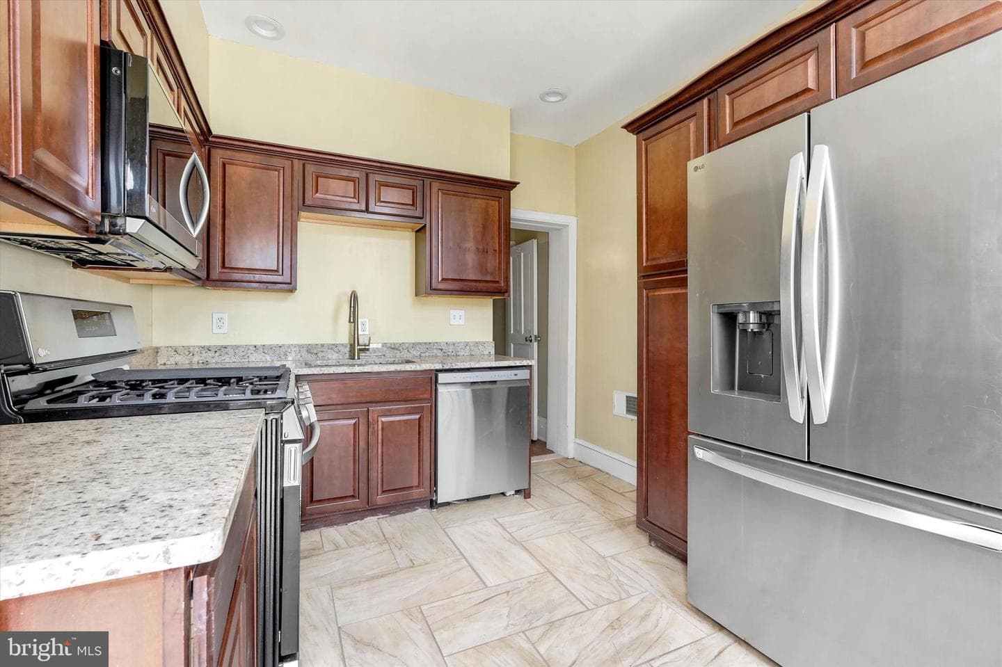 3716 Stanton Street photo 5
