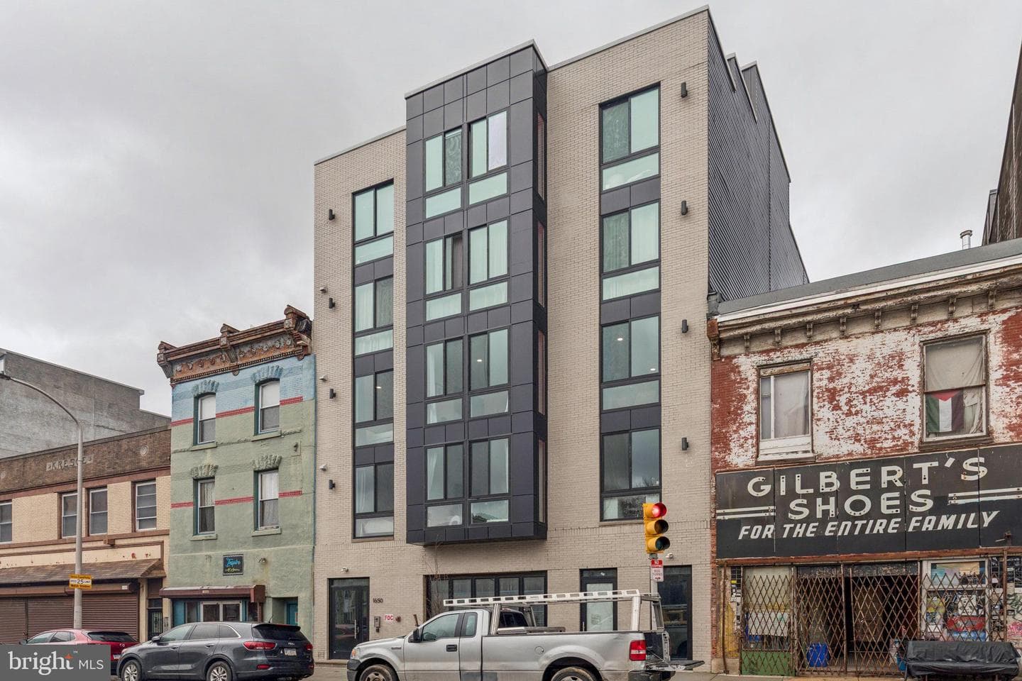 1648-50 Ridge Avenue #302 photo 33