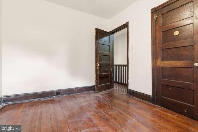 452 W Winona Street photo 24