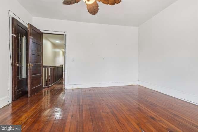 452 W Winona Street photo 28