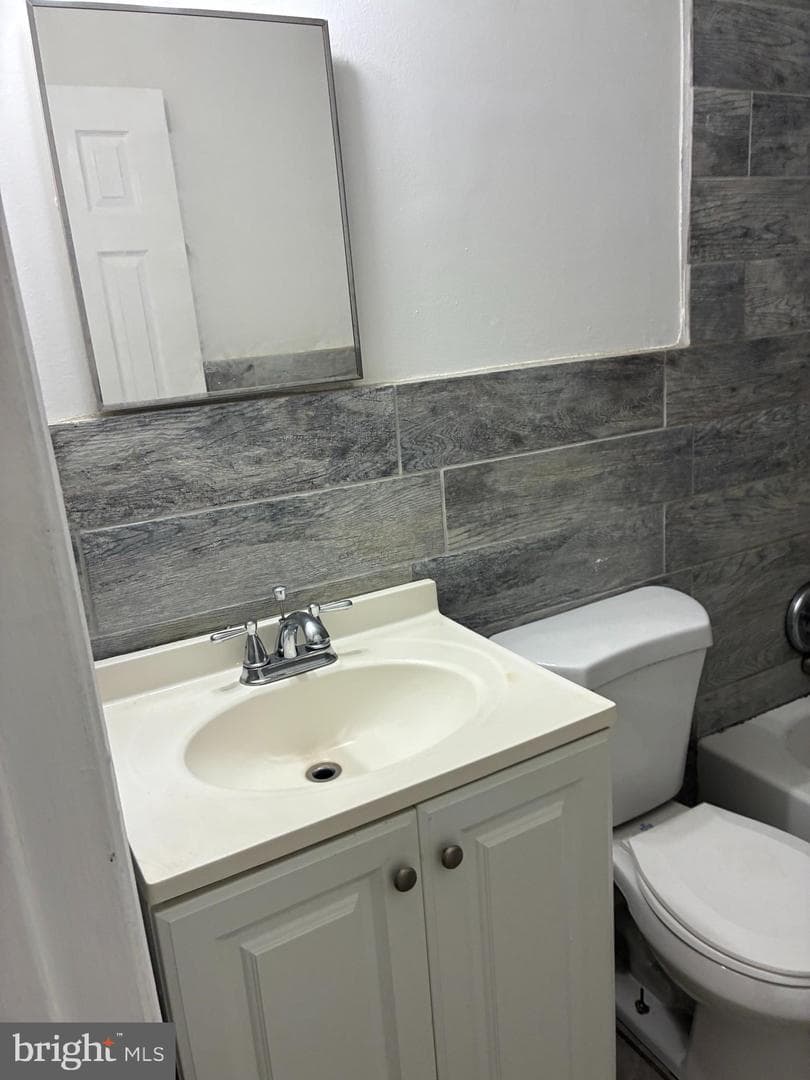 5436 Sharswood Street photo 8