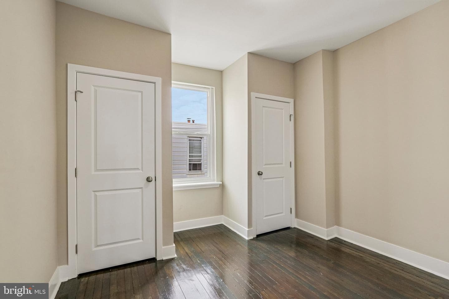 2075 E Venango Street photo 18