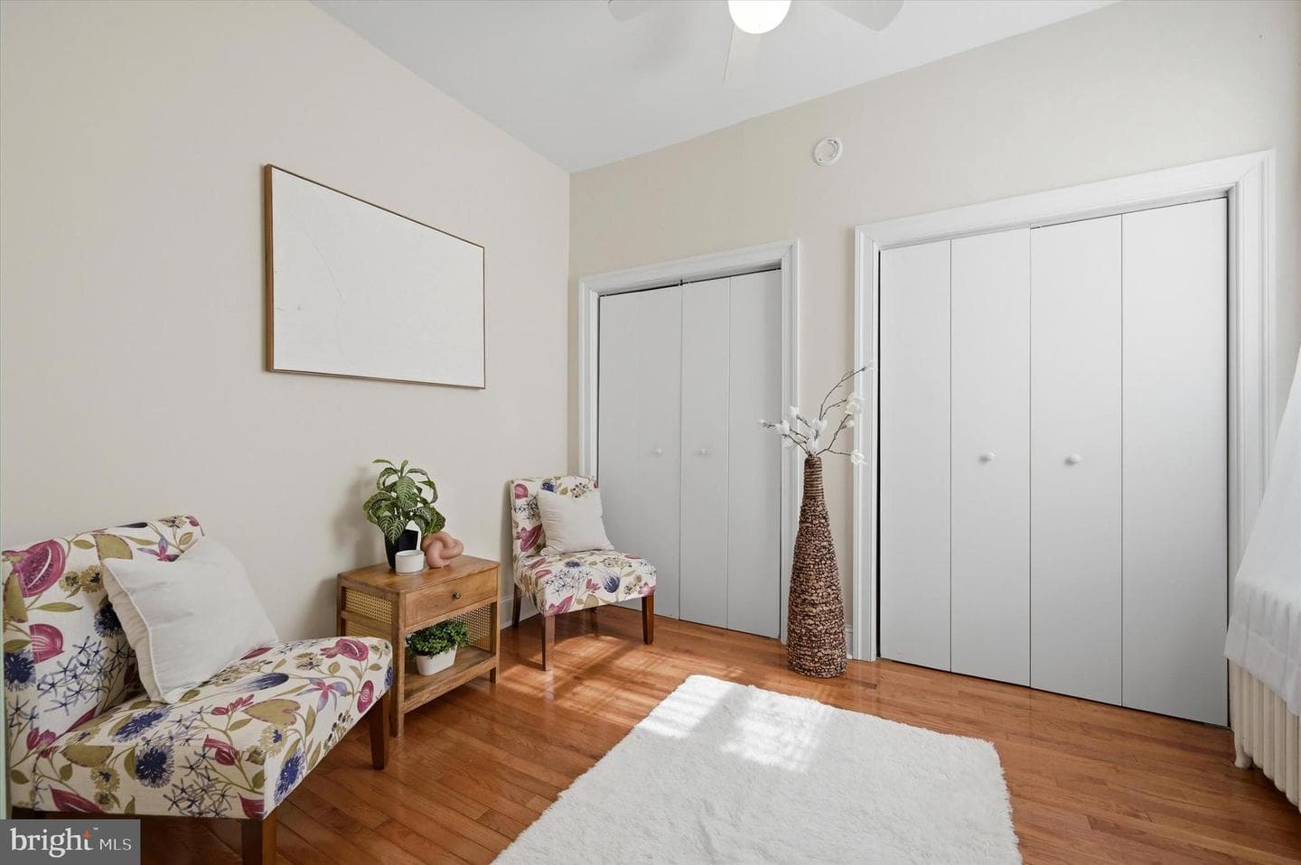 1127 Green Street photo 13