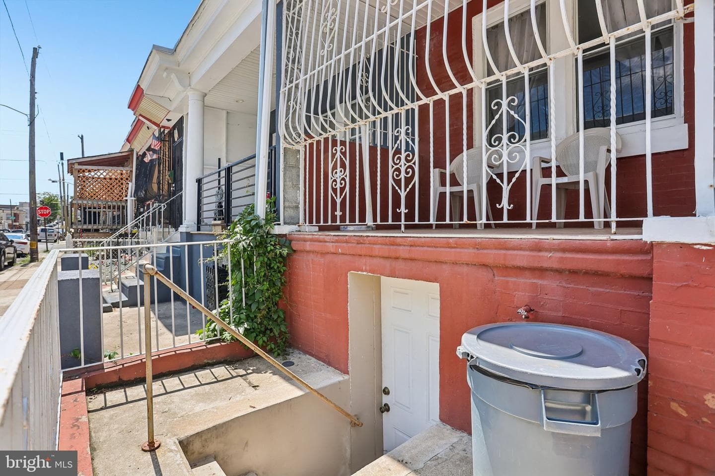 5112 N Fairhill Street photo 3