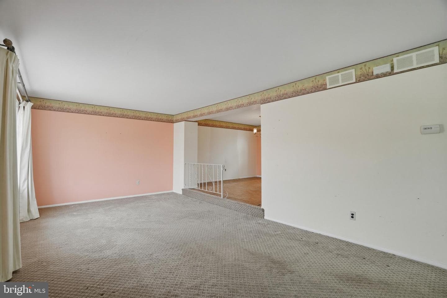 10113 Galahad Road photo 8