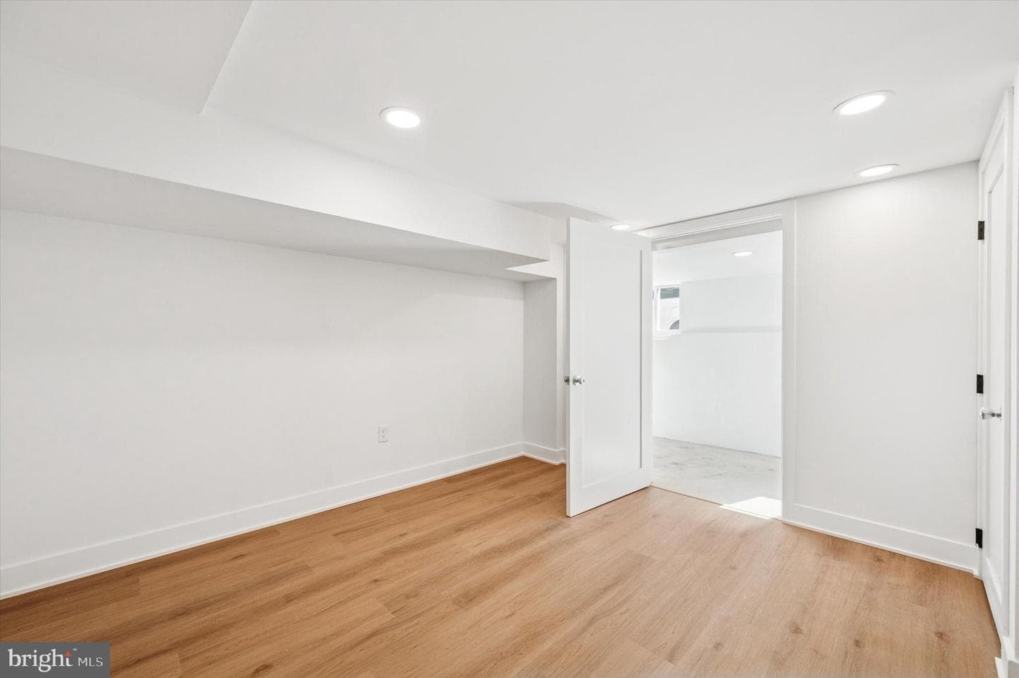 1432 S Newkirk Street photo 22