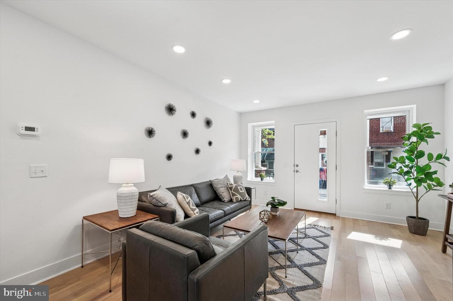 1432 S Newkirk Street photo 5