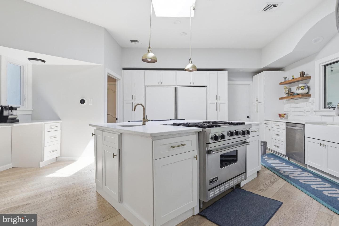 7700 Cherokee Street photo 4
