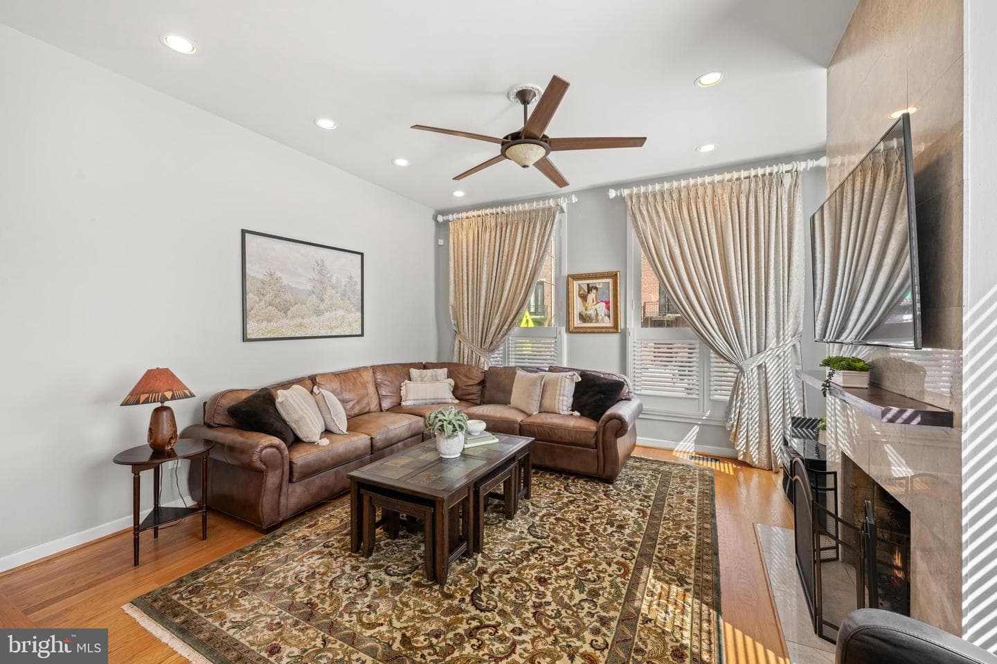 303 Spruce Street photo 5