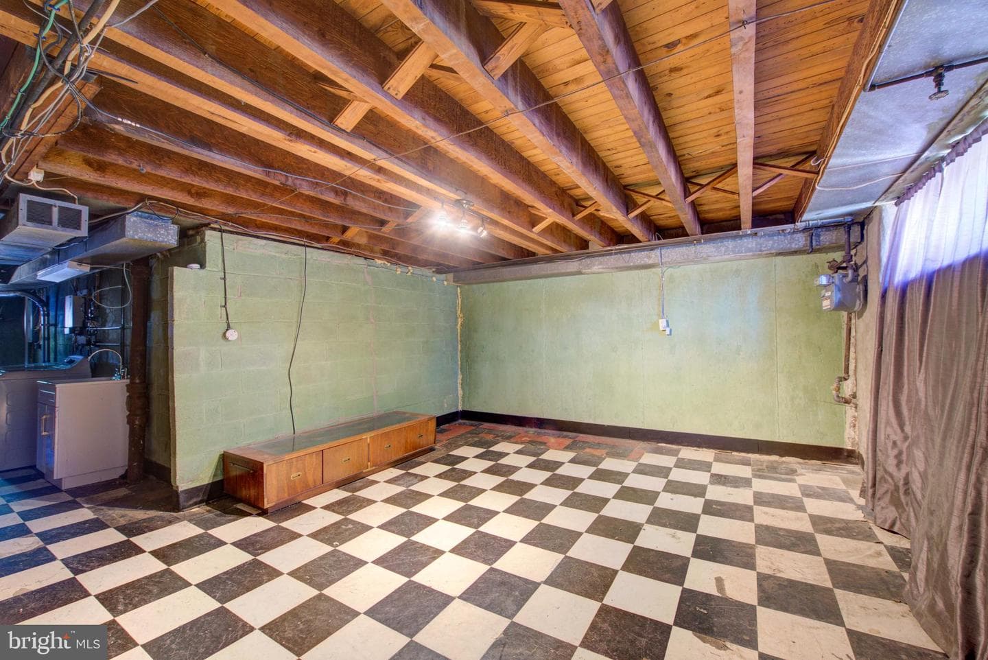 6330 Everett Avenue photo 24