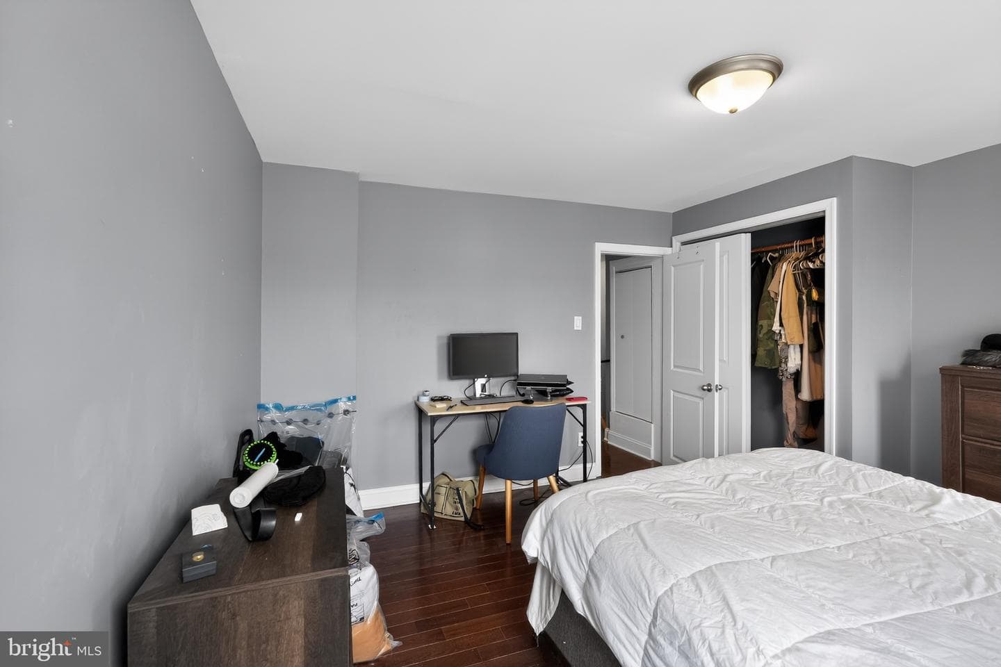 2604 E York Street photo 12