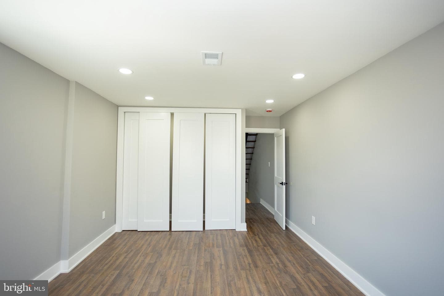 429 Tasker Street photo 27