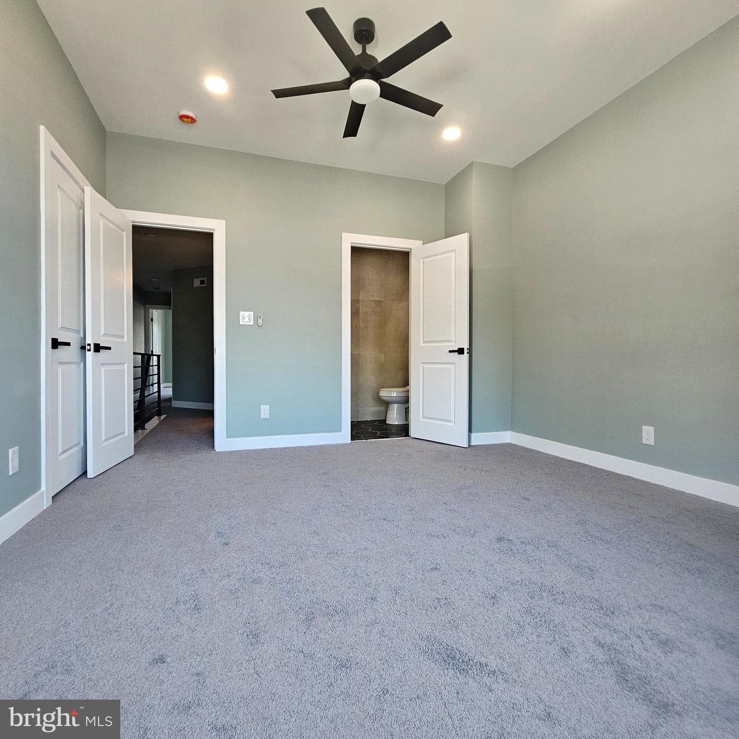 5025 N 9th Street photo 14