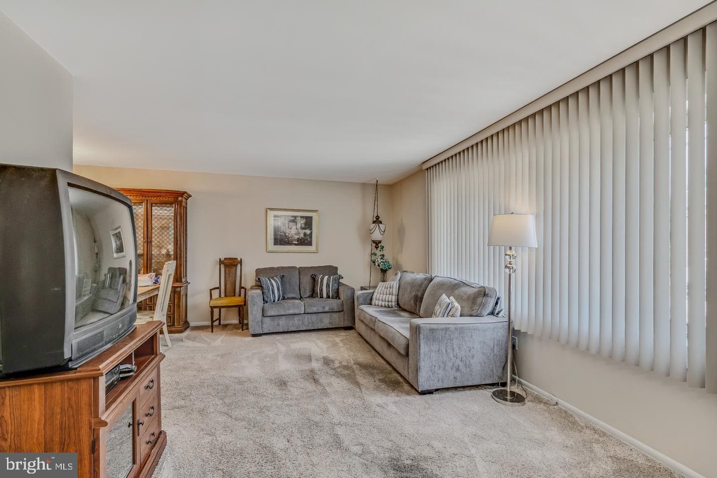 416 Tomlinson Road photo 3