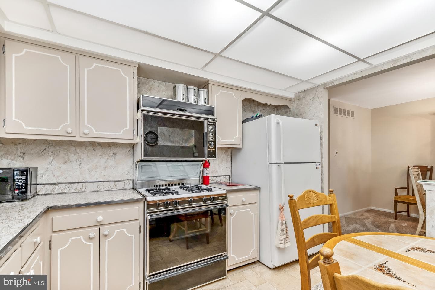 416 Tomlinson Road photo 7