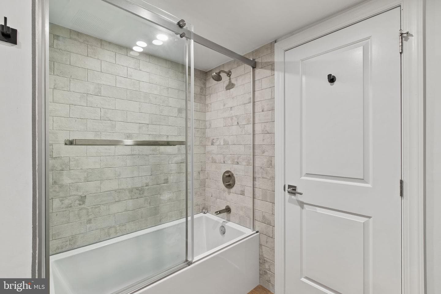 1012 N 5th Street photo 59