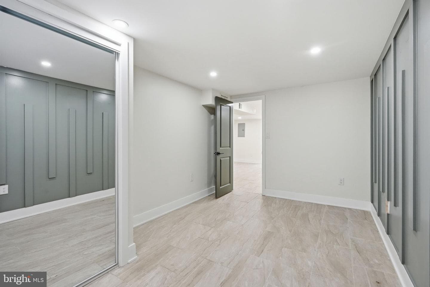 2822 Maxwell Street photo 33