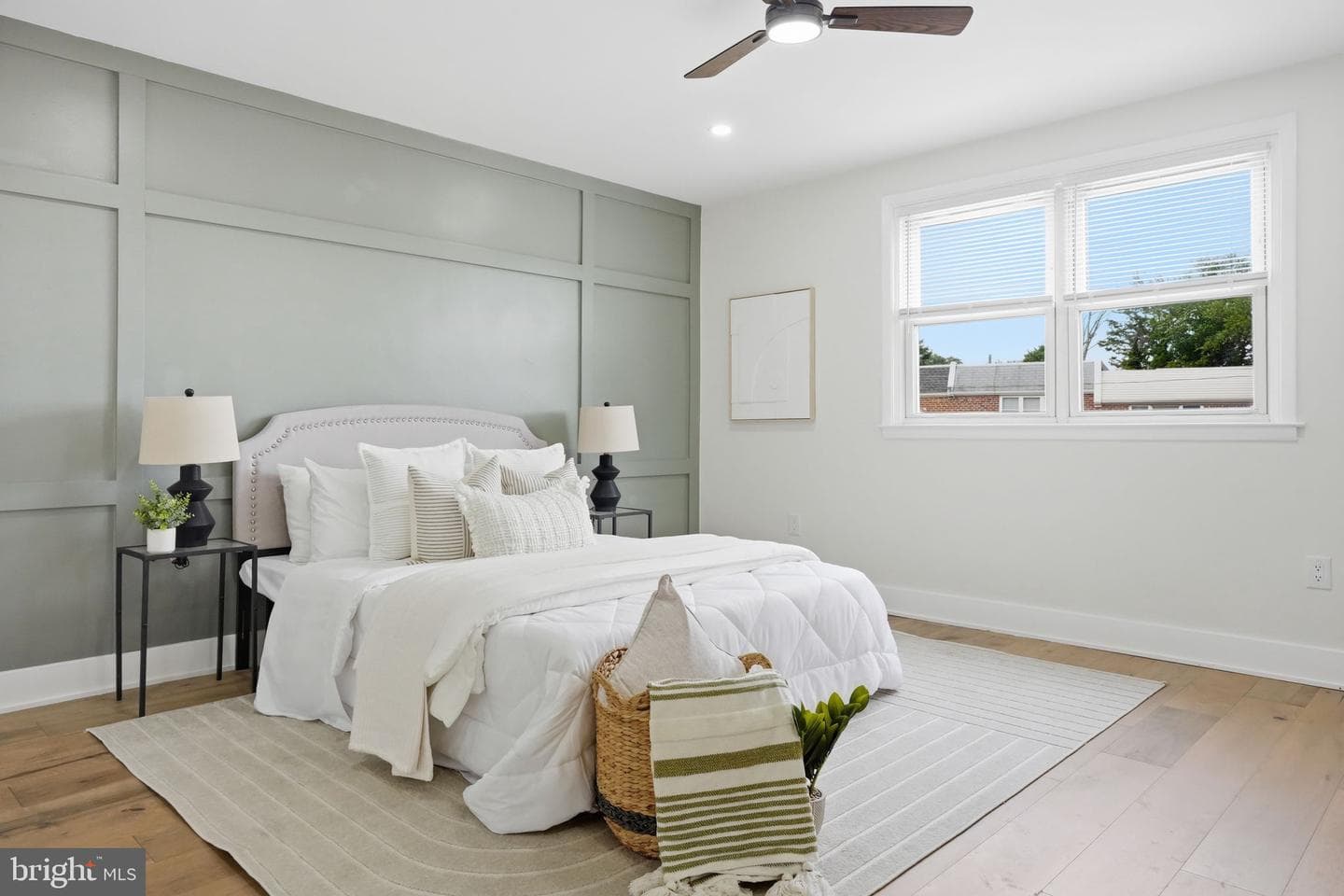 2822 Maxwell Street photo 46